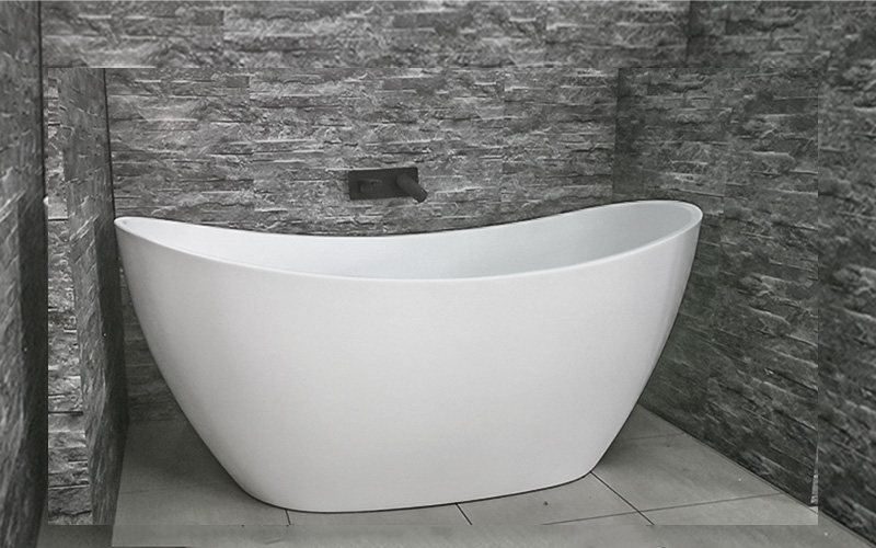 Freestanding Matte-White Bathtub 1500/1700mm